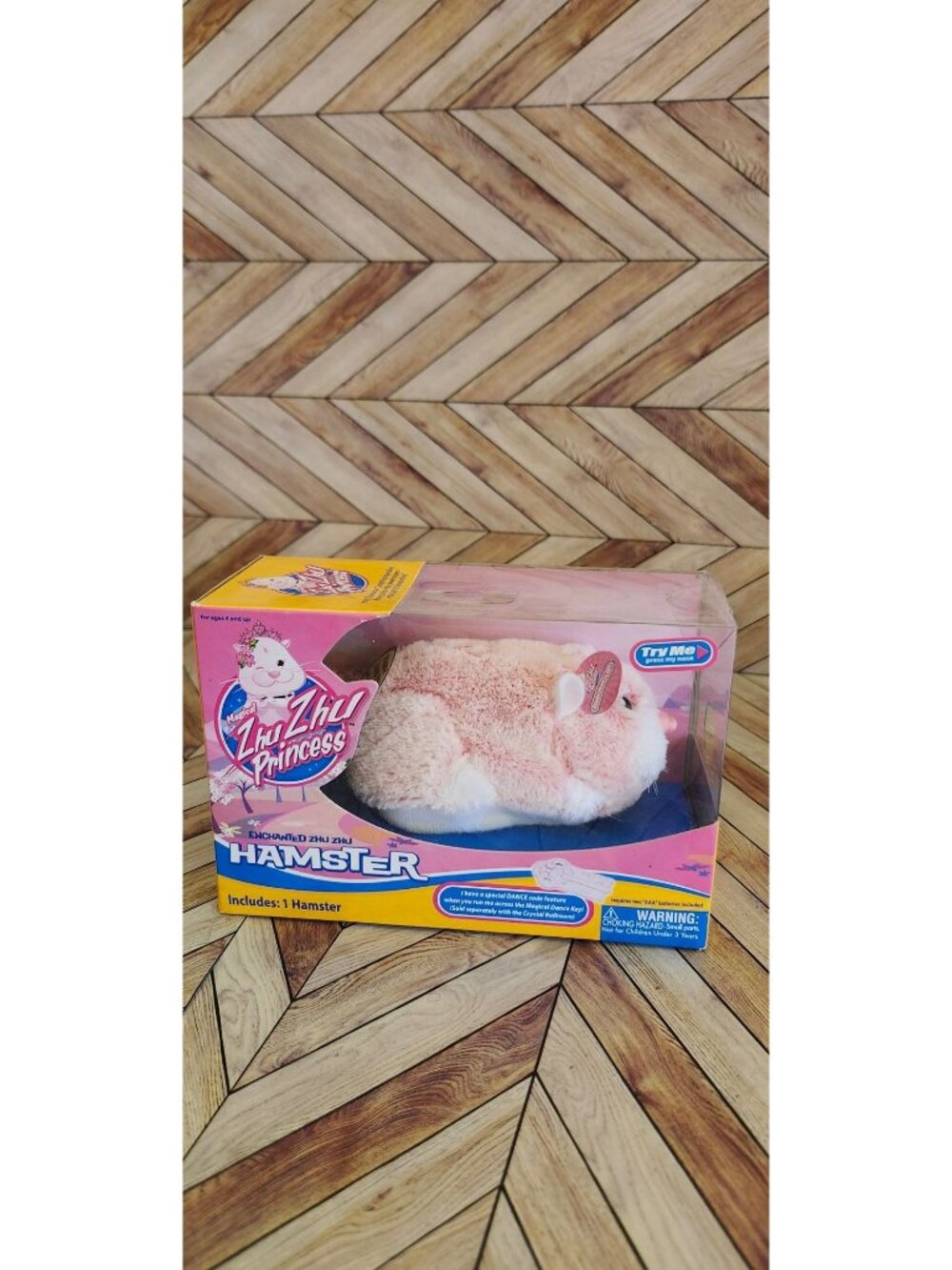 New 2010 Zhu Zhu Pets Princess Enchanted Snowcup Pink Hamster Toy